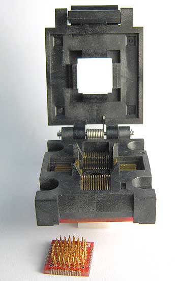 ZIF Closed top socket to SMT pads for 52 lead QFP package
